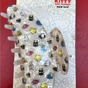 Hello Kitty Kids White Pearl Hair Clip with Character Prints